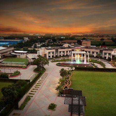 City Park Resort Bahādurgarh Zewnętrze zdjęcie