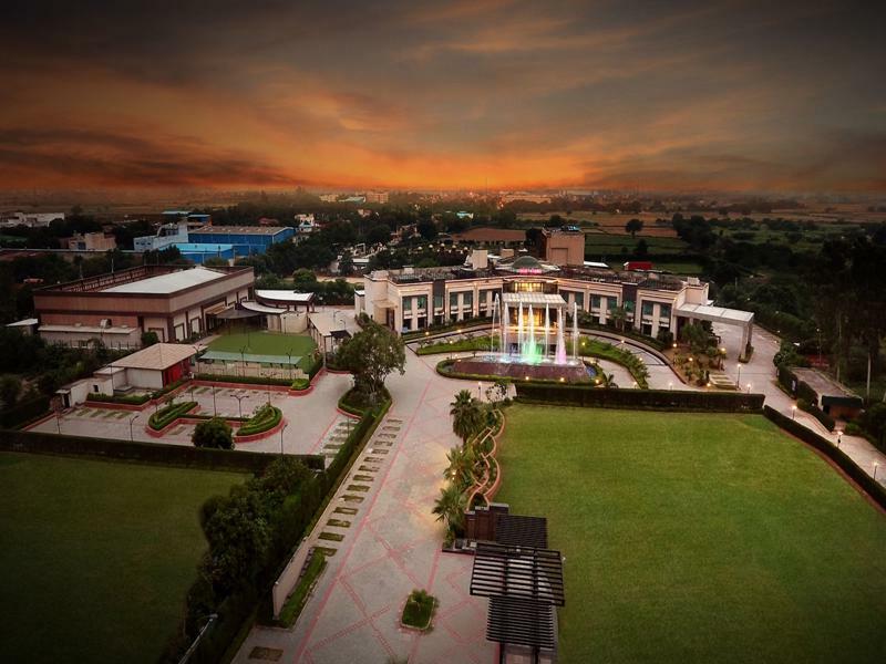 City Park Resort Bahādurgarh Zewnętrze zdjęcie
